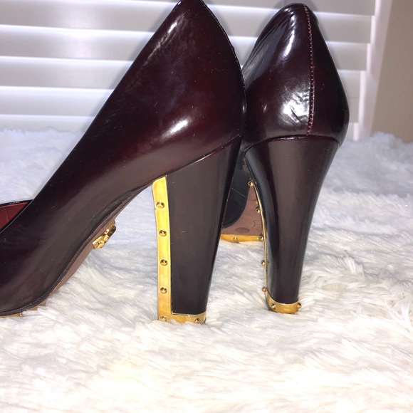 BCBGMAXAZRIA Gold Trim Platform Heels - Picture 5 of 7